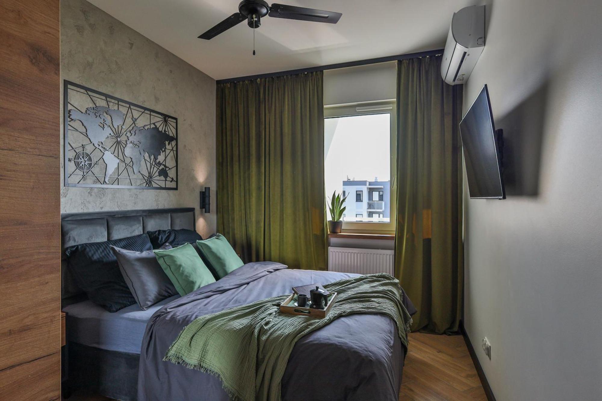 Loft Apartment *